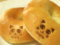 ベーグルに焼き印